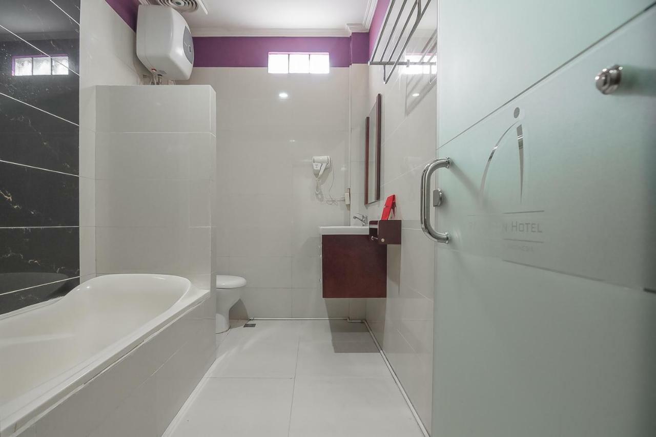 RedDoorz Plus @ Tanjung Pandan Belitung 2 Luaran gambar