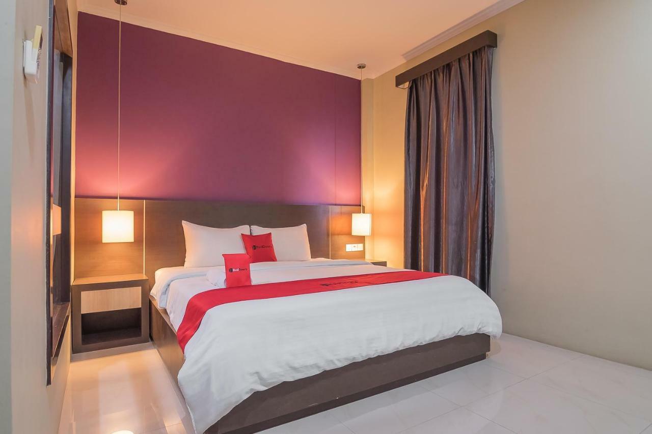 RedDoorz Plus @ Tanjung Pandan Belitung 2 Luaran gambar